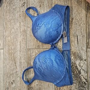 Victoria's Secret Body by Victoria Push Up 36D